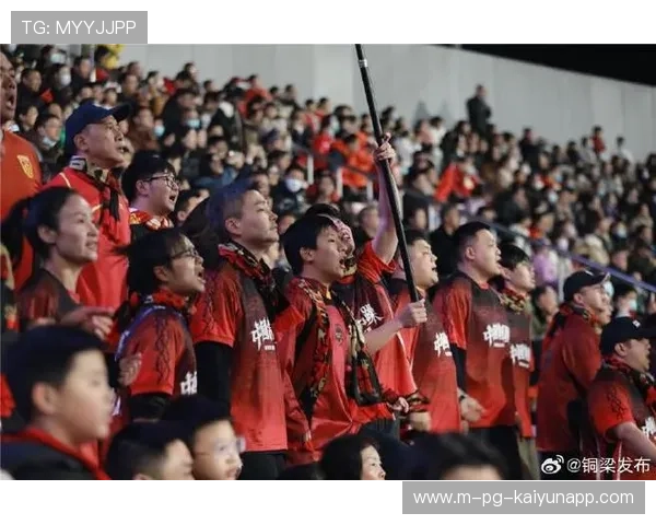 亚洲杯赛场上悬念重重，球迷关注热度不减，亚洲杯最新